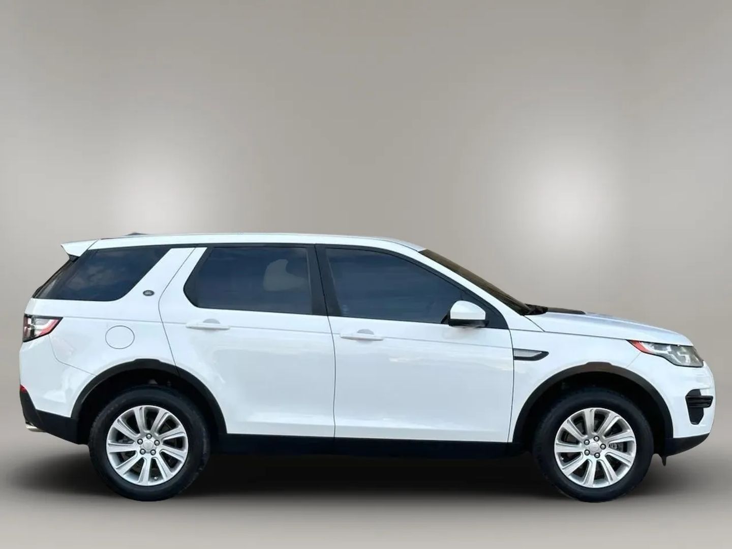 Photo 11 of 2016 Land Rover Discovery Sport SE for sale in Katy, TX