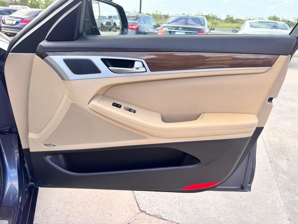 Photo 23 of 2015 Hyundai Genesis 3.8l for sale in Spring, TX