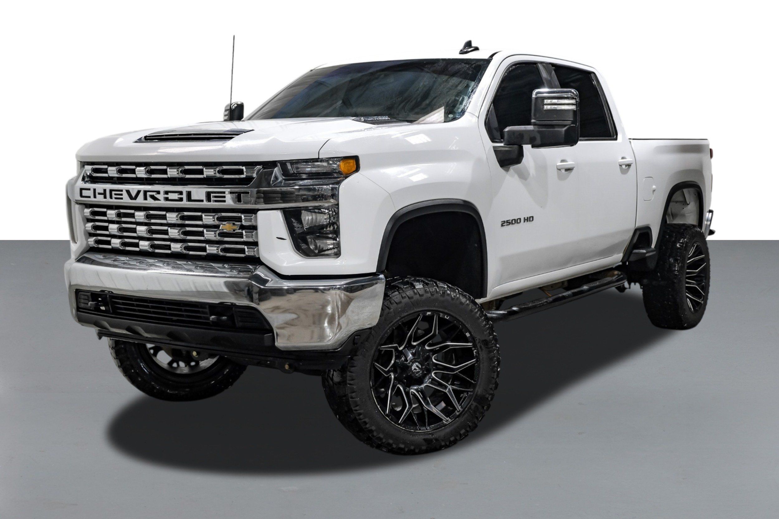 Photo 4 of 2021 Chevrolet Silverado LT for sale in Katy, TX