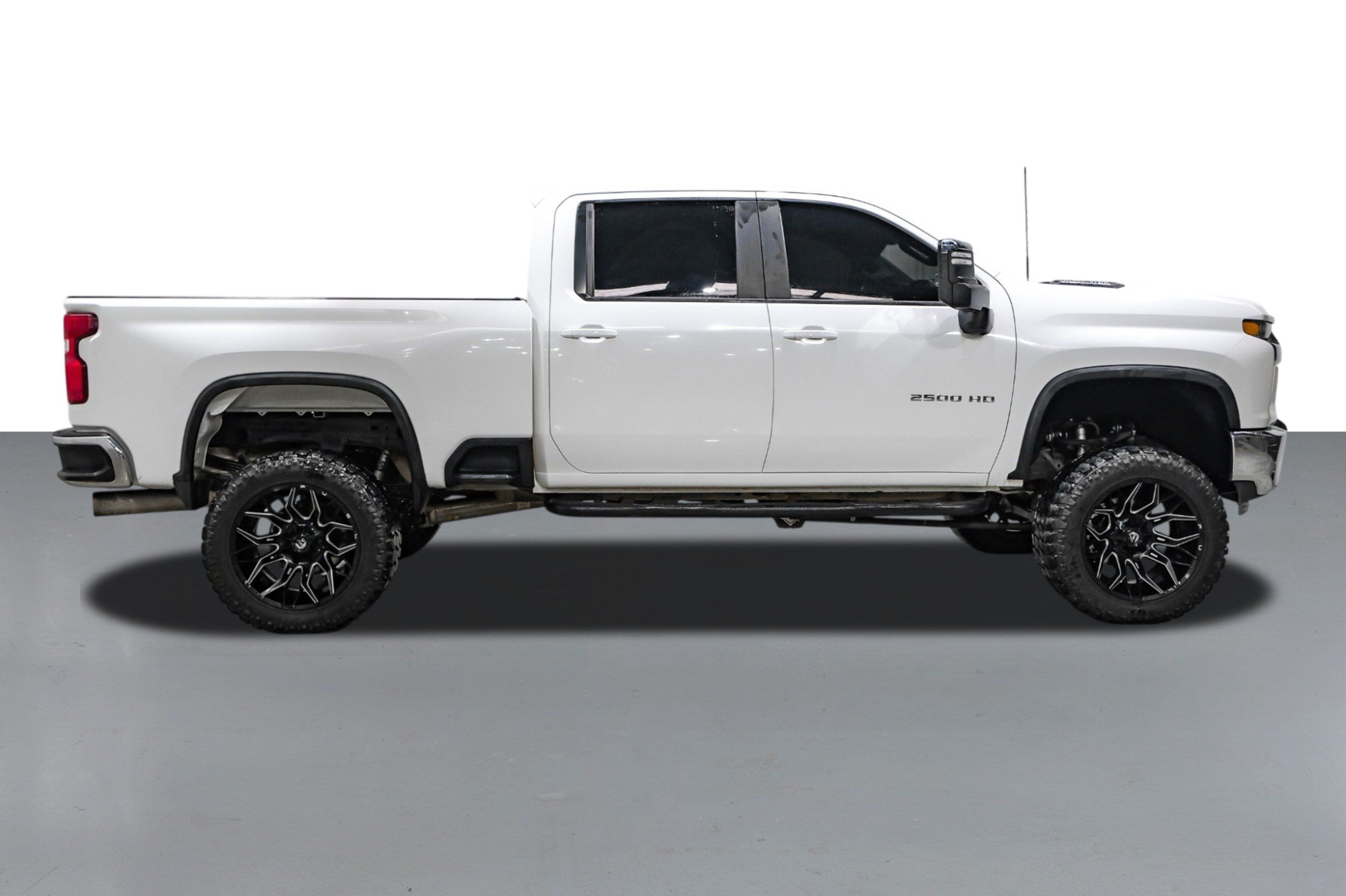 Photo 5 of 2021 Chevrolet Silverado LT for sale in Katy, TX