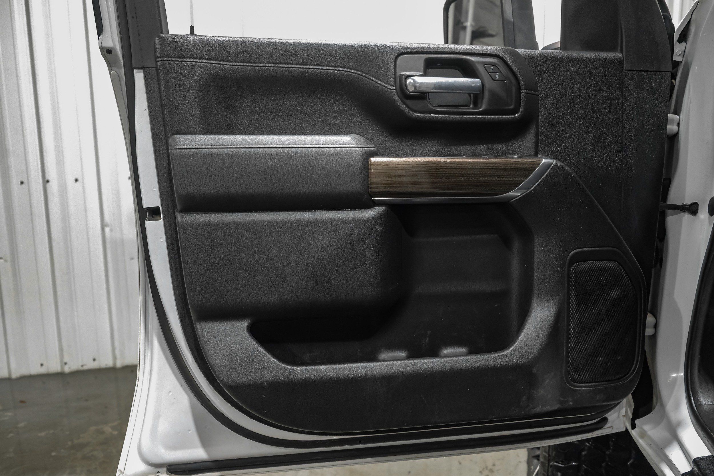 Photo 38 of 2021 Chevrolet Silverado LT for sale in Katy, TX