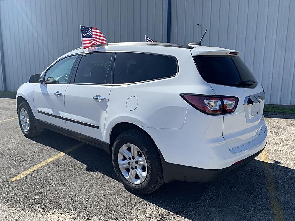 Photo 3 of 2017 Chevrolet Traverse LS for sale in Cypress, TX