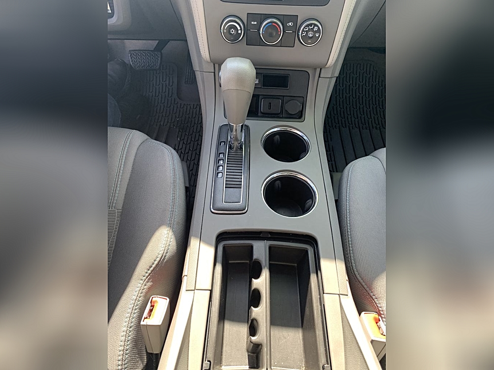 Photo 9 of 2017 Chevrolet Traverse LS for sale in Cypress, TX