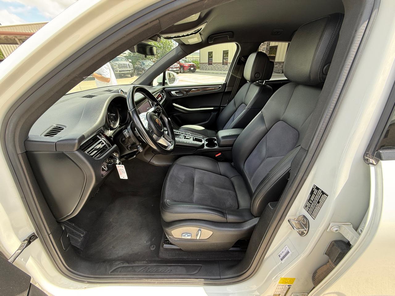 Photo 17 of 2019 Porsche Macan Type for sale in Houston, TX