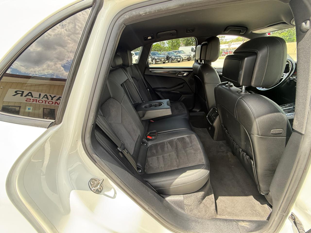 Photo 23 of 2019 Porsche Macan Type for sale in Houston, TX