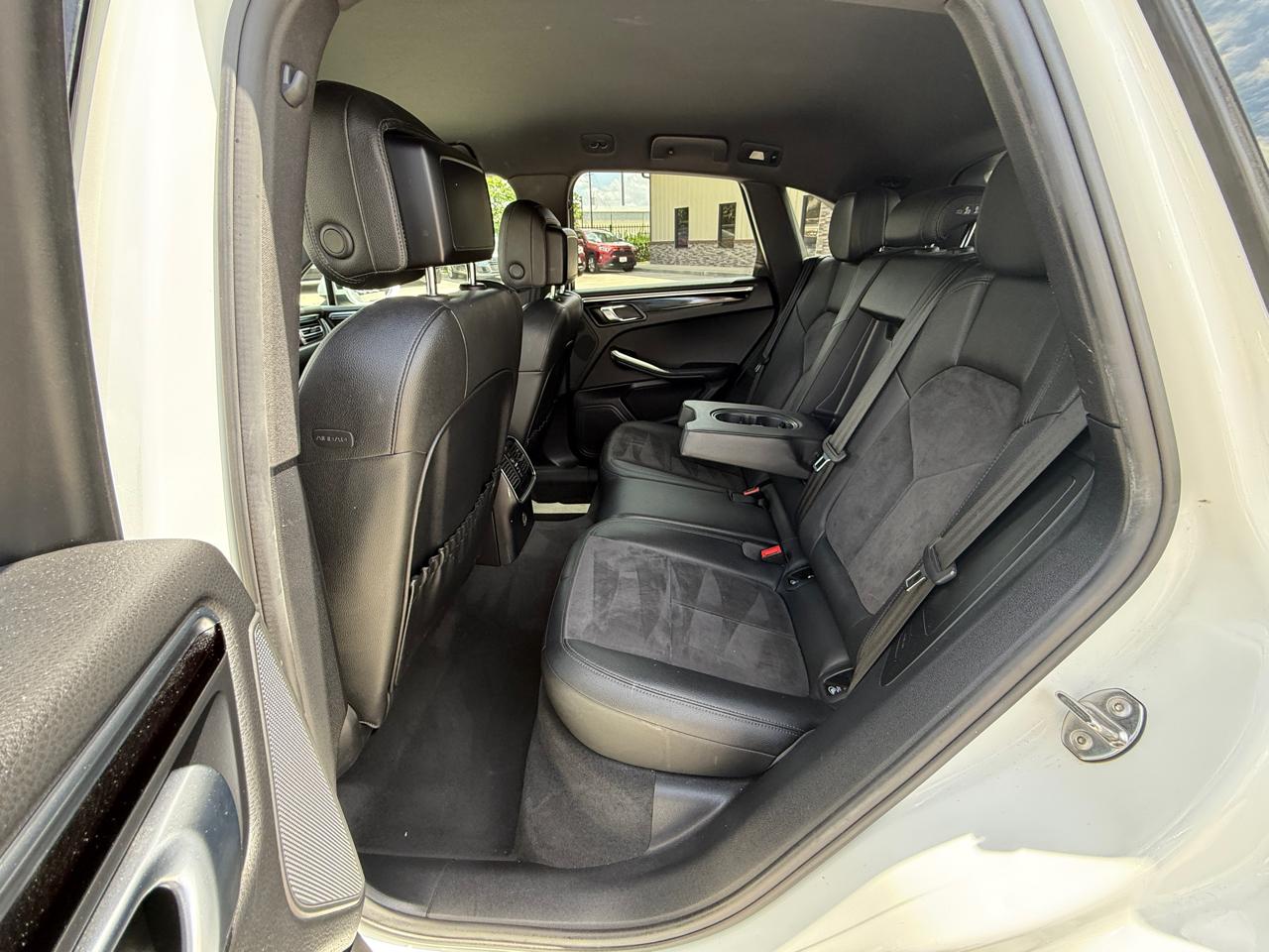 Photo 20 of 2019 Porsche Macan Type for sale in Houston, TX