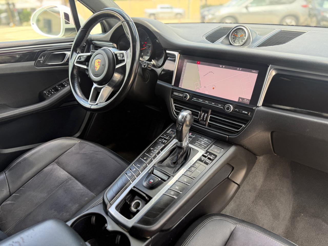 Photo 26 of 2019 Porsche Macan Type for sale in Houston, TX
