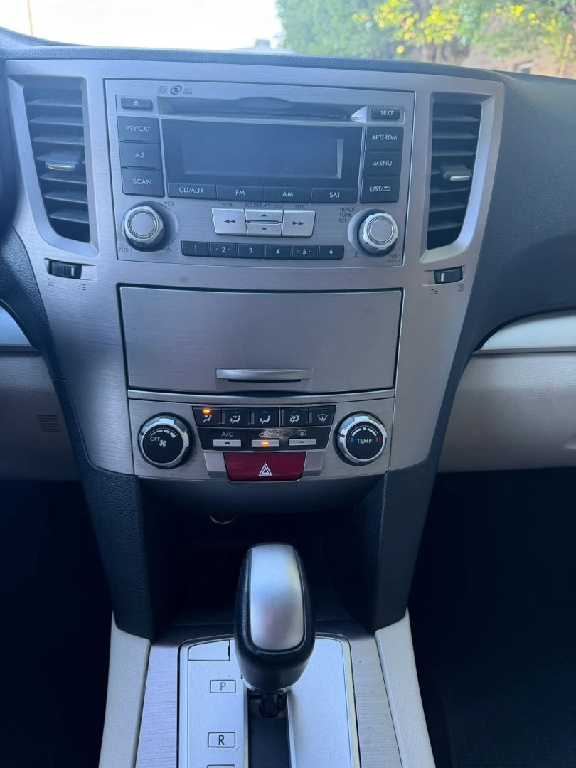 Photo 24 of 2013 Subaru Outback Premium for sale in Katy, TX