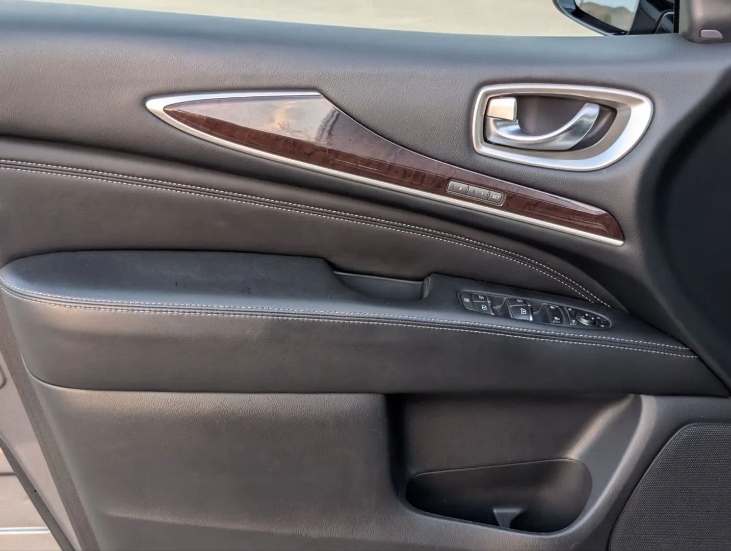 Photo 90 of 2016 Infiniti Qx60 Wagon for sale in Katy, TX