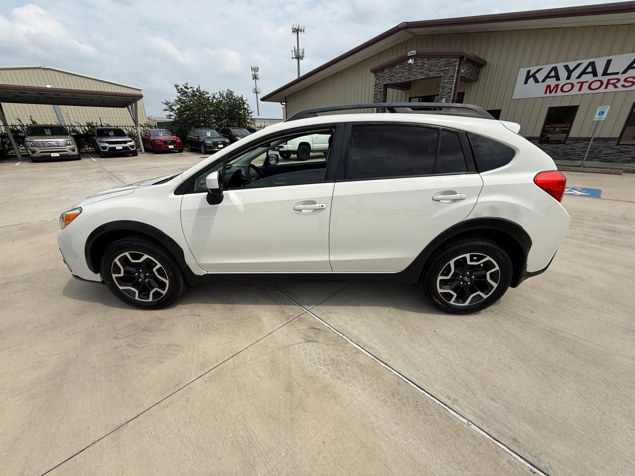 Photo 6 of 2016 Subaru Crosstrek Premium for sale in Houston, TX