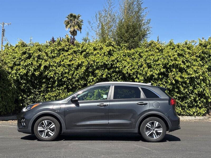 Photo 2 of 2022 Kia Niro EX for sale in Cypress, TX
