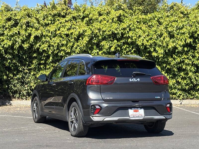 Photo 3 of 2022 Kia Niro EX for sale in Cypress, TX