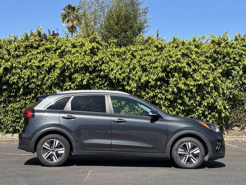 Photo 6 of 2022 Kia Niro EX for sale in Cypress, TX