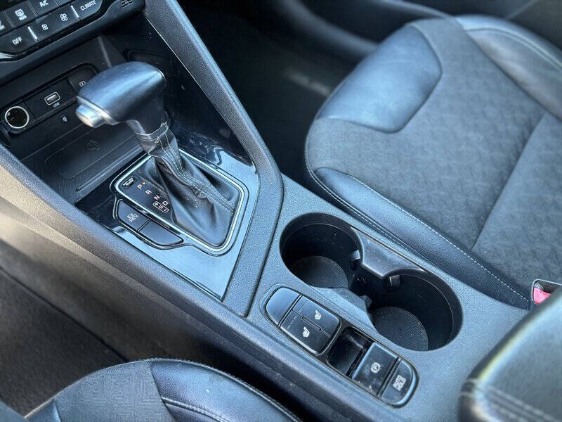 Photo 14 of 2022 Kia Niro EX for sale in Cypress, TX