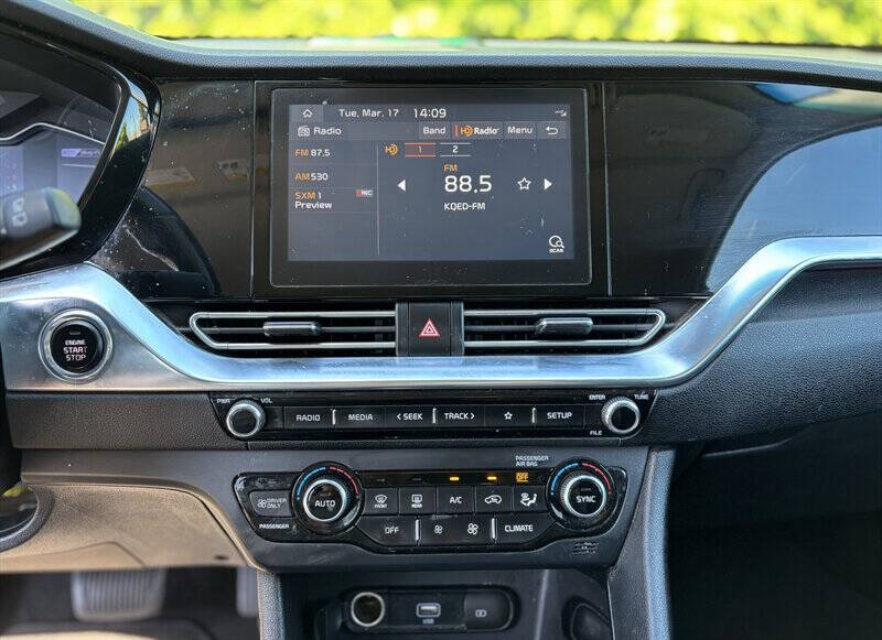 Photo 16 of 2022 Kia Niro EX for sale in Cypress, TX
