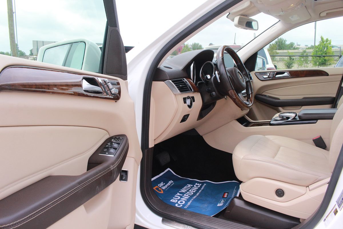 Photo 12 of 2017 Mercedes-Benz Gls-Class Premium Package for sale in Cypress, TX