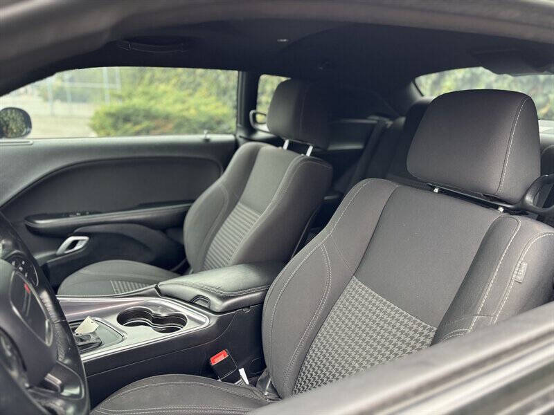 Photo 11 of 2016 Dodge Challenger La for sale in Cypress, TX