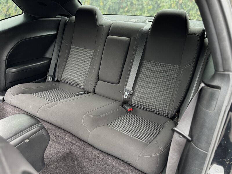 Photo 12 of 2016 Dodge Challenger La for sale in Cypress, TX