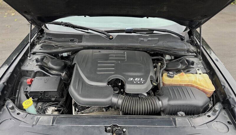Photo 19 of 2016 Dodge Challenger La for sale in Cypress, TX