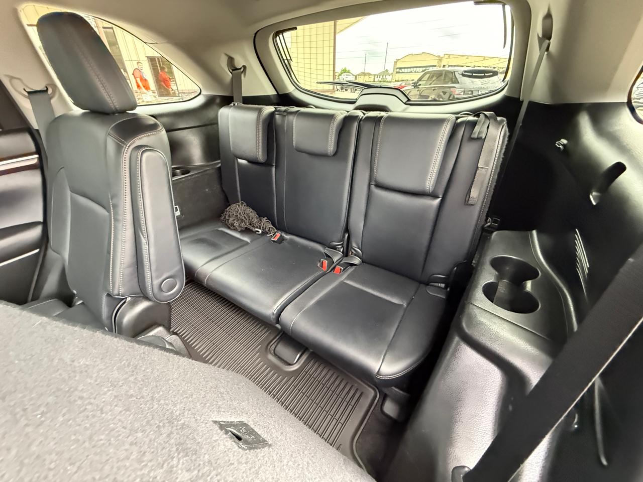 Photo 27 of 2016 Toyota Highlander Base for sale in Houston, TX