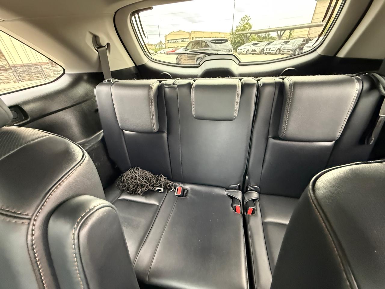 Photo 24 of 2016 Toyota Highlander Base for sale in Houston, TX