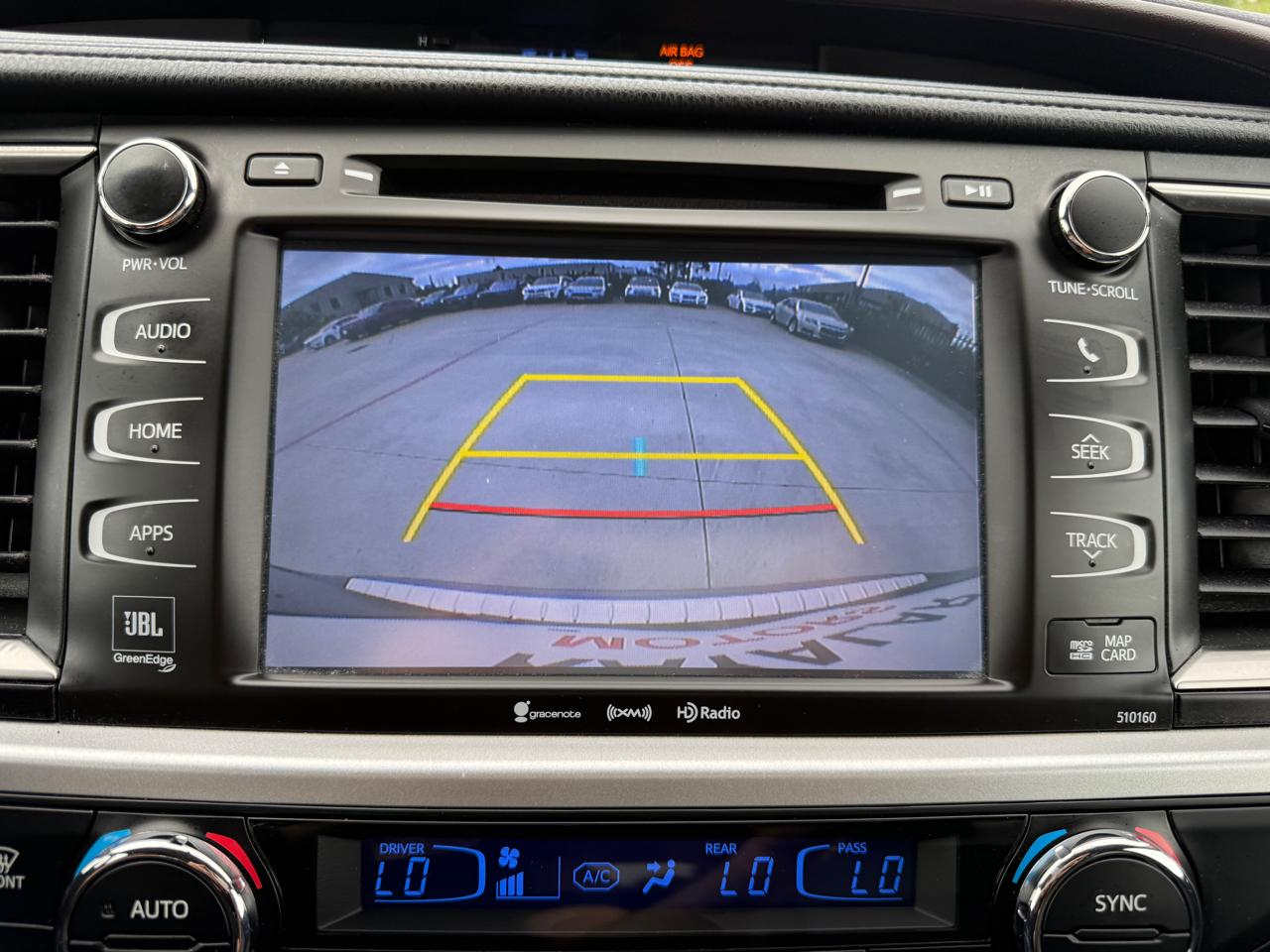 Photo 40 of 2016 Toyota Highlander Base for sale in Houston, TX
