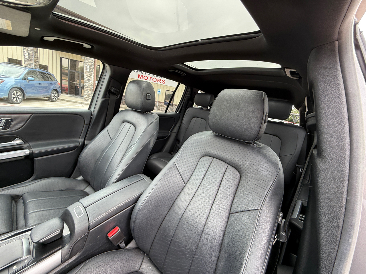 Photo 9 of 2022 Mercedes-Benz Glb-Class GLB 250 for sale in Houston, TX