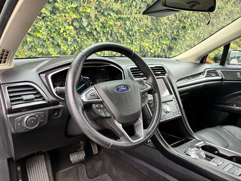 Photo 9 of 2019 Ford Fusion Titanium for sale in Cypress, TX