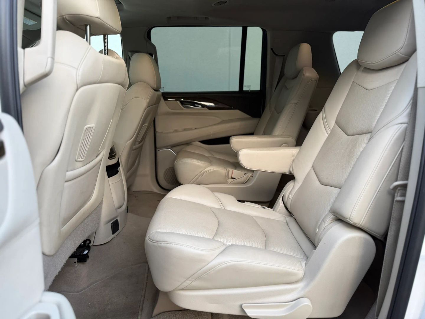 Photo 9 of 2018 Cadillac Escalade Esv Esv for sale in Houston, TX