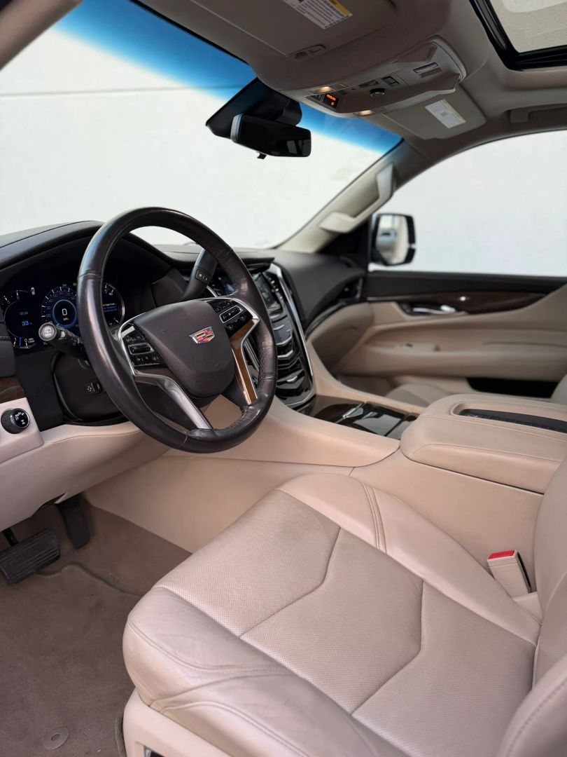 Photo 6 of 2018 Cadillac Escalade Esv Esv for sale in Houston, TX