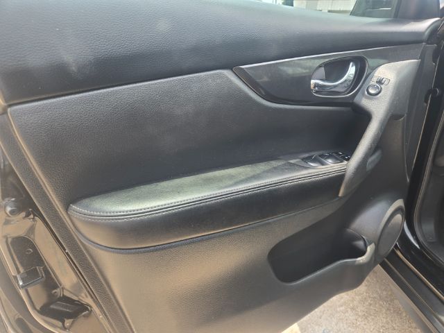 Photo 12 of 2017 Nissan Rogue Wagon for sale in Houston, TX