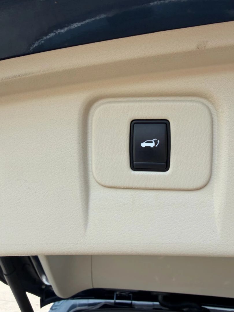Photo 11 of 2015 Nissan Murano Wagon for sale in Katy, TX