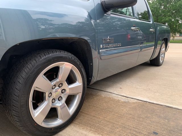 Photo 9 of 2009 Chevrolet Silverado 1 for sale in Cypress, TX