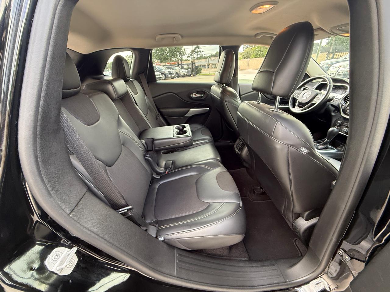 Photo 26 of 2018 Jeep Cherokee Kl for sale in Houston, TX