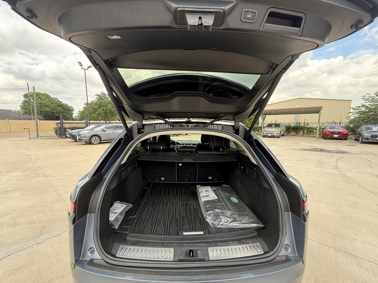 Photo 33 of 2018 Land Rover Range Rover Velar S for sale in Houston, TX