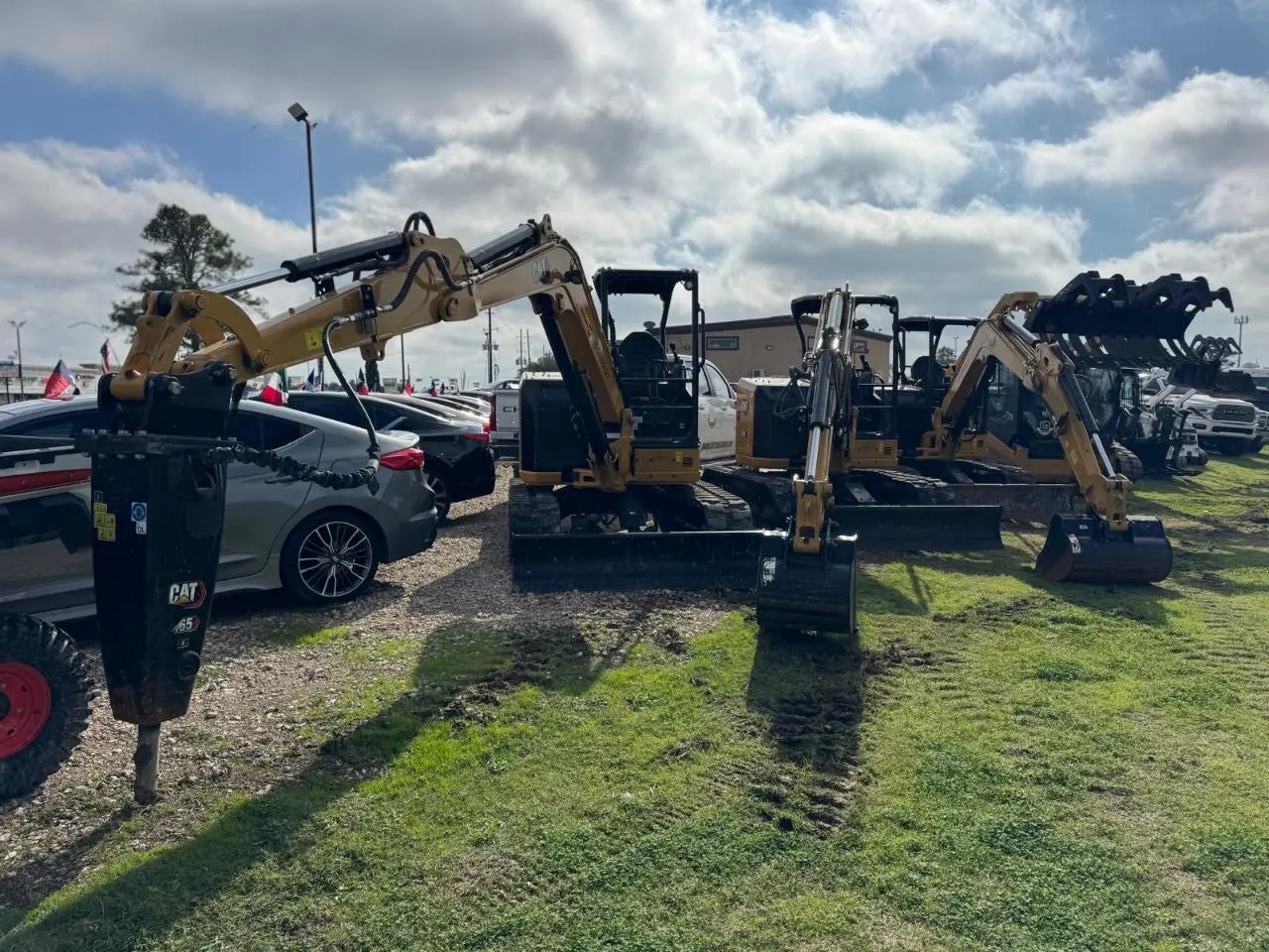 Photo 11 of 2024 Caterpillar 305.5D Compact Excavator for sale in Katy, TX