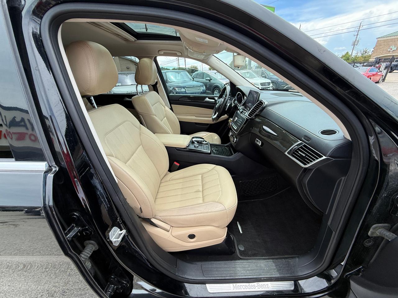 Photo 30 of 2017 Mercedes-Benz Gls-Class Gls450 4MATIC for sale in Houston, TX