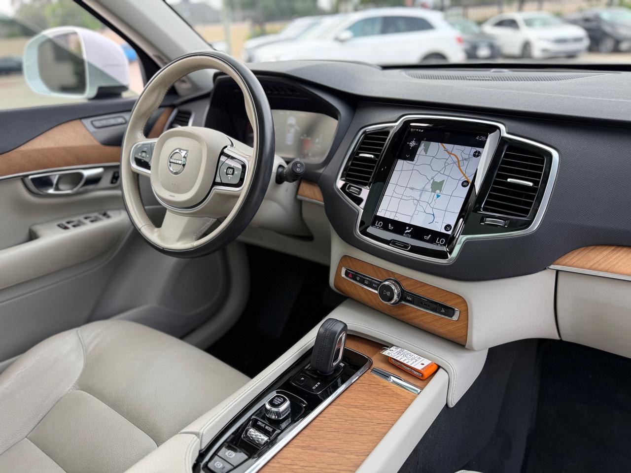 Photo 24 of 2021 Volvo Xc90 Momentum for sale in Houston, TX