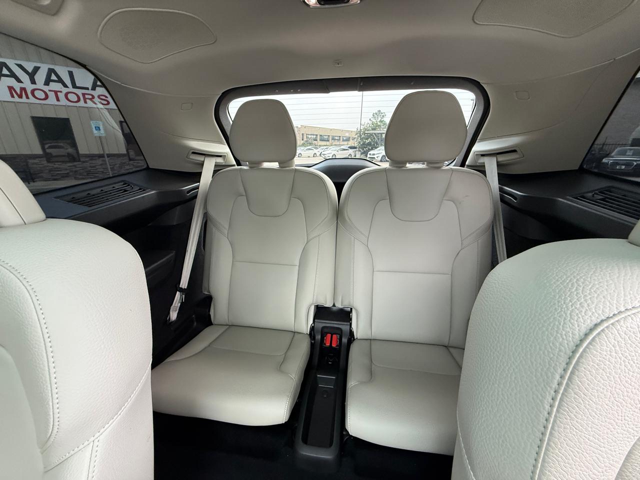 Photo 32 of 2021 Volvo Xc90 Momentum for sale in Houston, TX