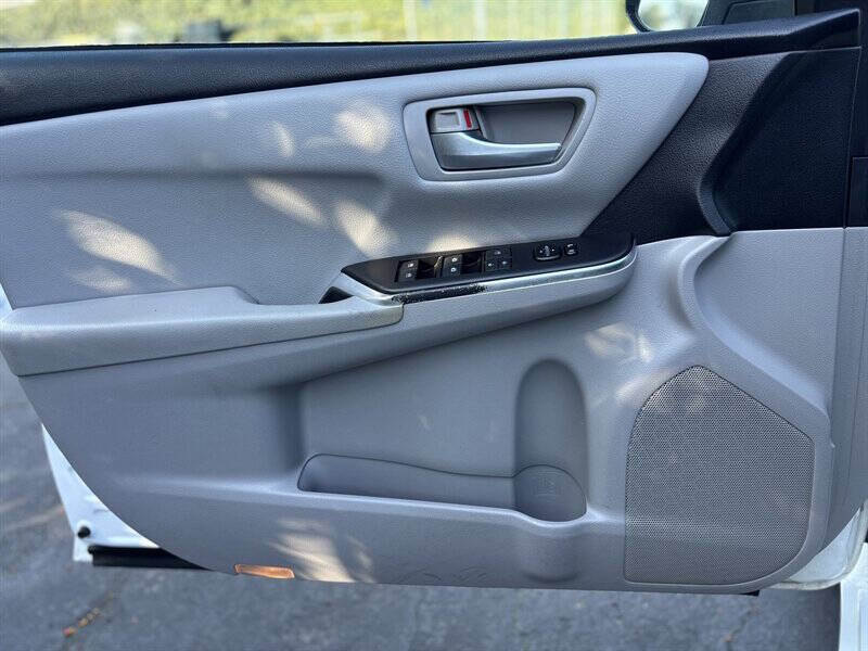 Photo 16 of 2016 Toyota Camry Asv50l for sale in Cypress, TX