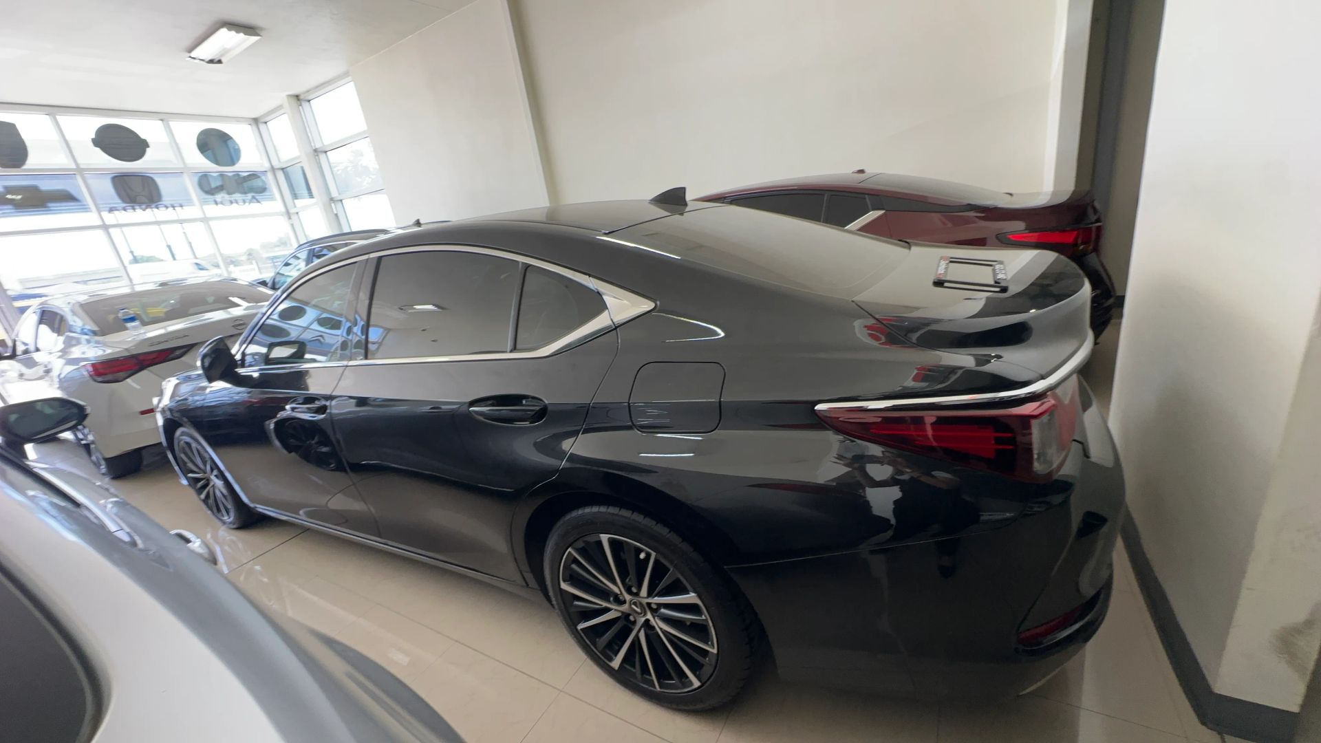 Photo 8 of 2022 Lexus Es 350 for sale in Houston, TX