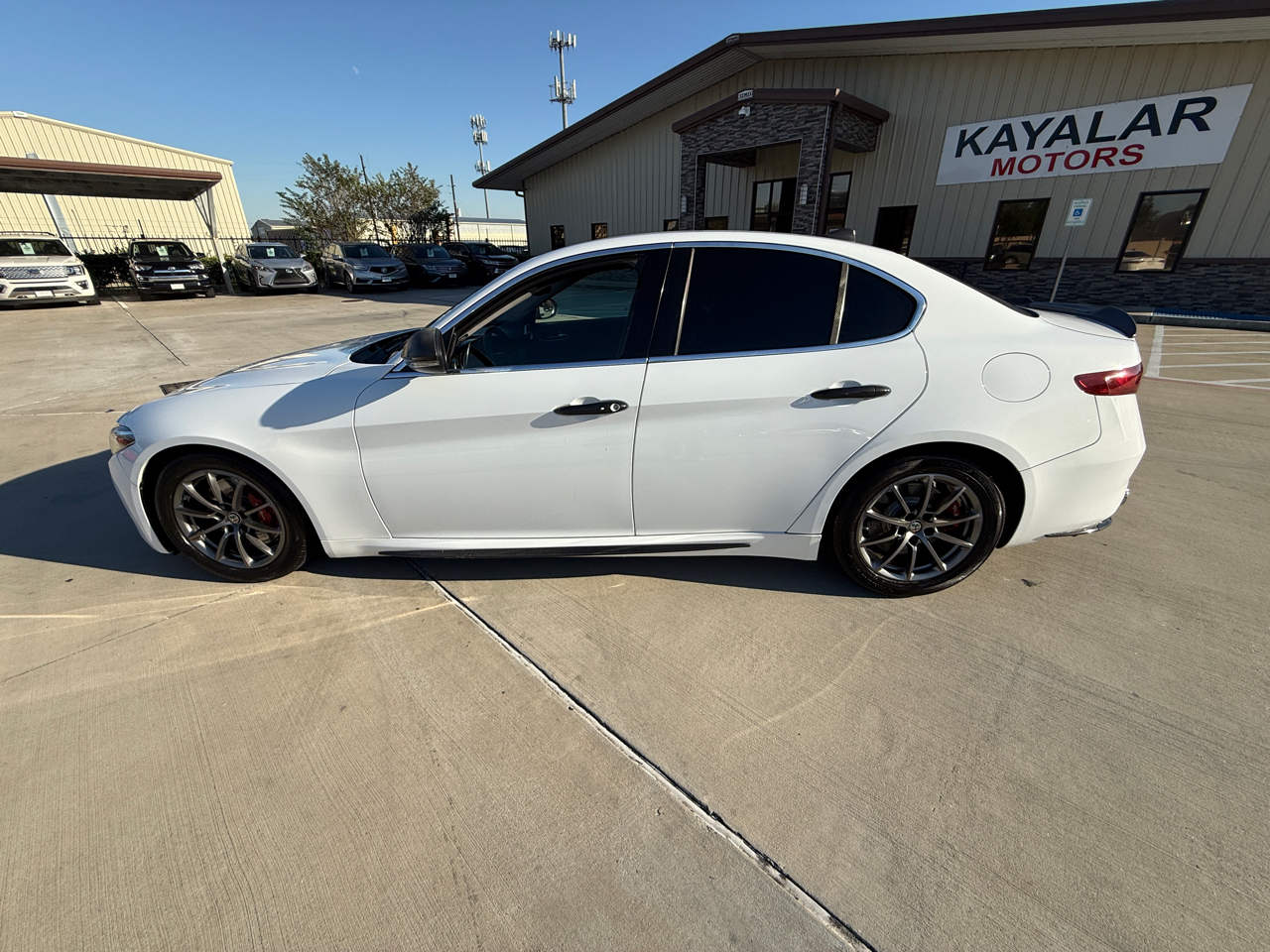 Photo 3 of 2019 Alfa Romeo Giulia (952) Giulia for sale in Houston, TX
