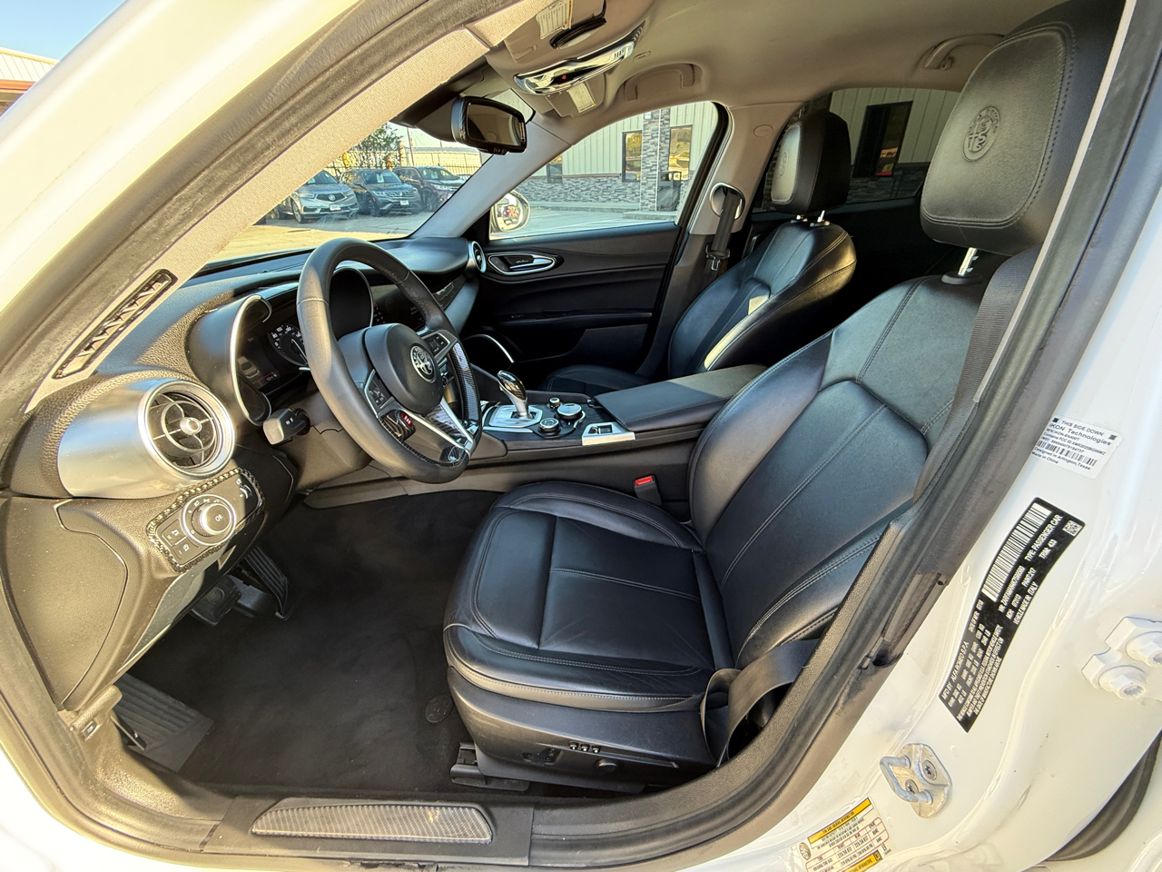 Photo 8 of 2019 Alfa Romeo Giulia (952) Giulia for sale in Houston, TX