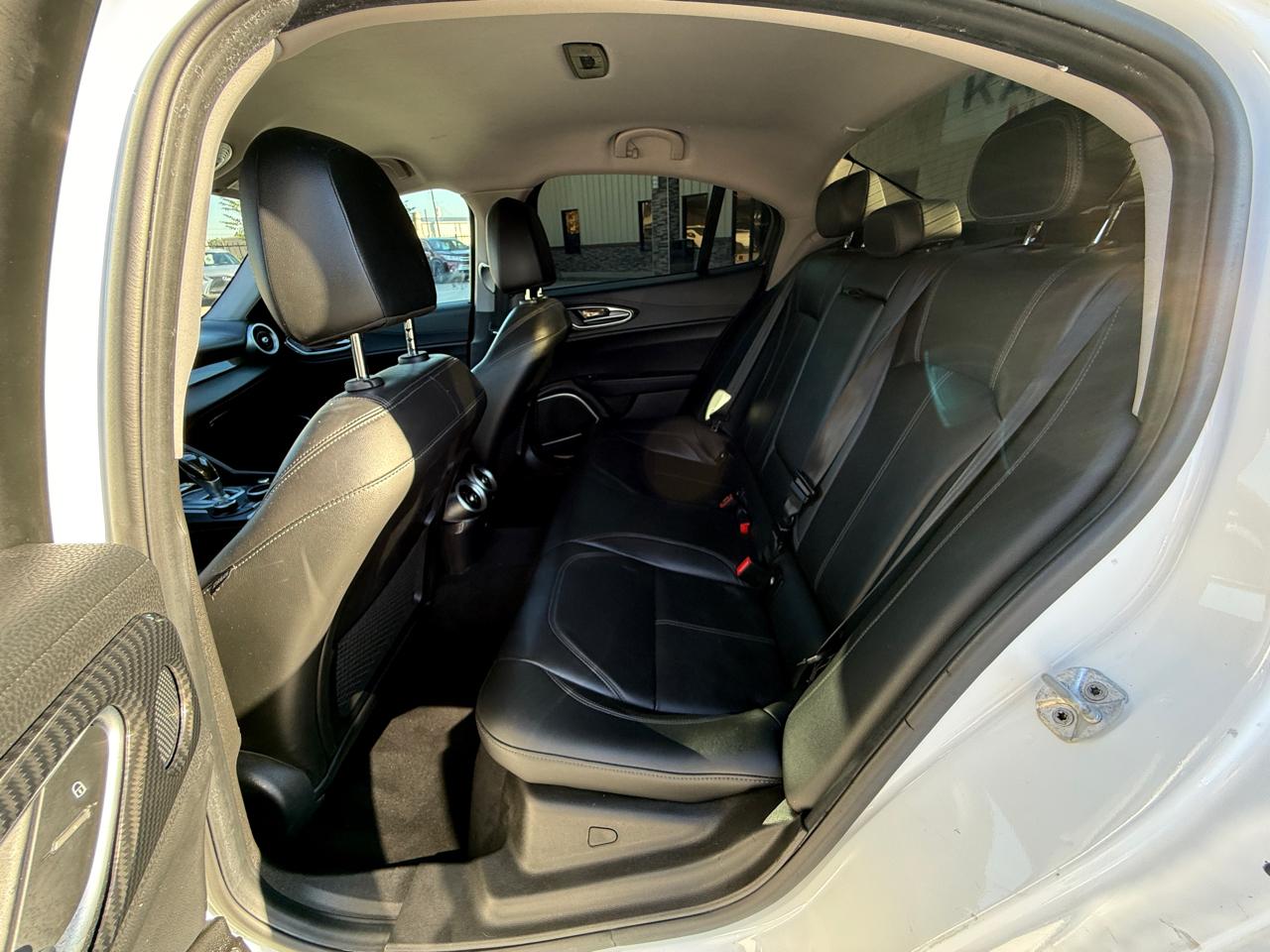 Photo 10 of 2019 Alfa Romeo Giulia (952) Giulia for sale in Houston, TX