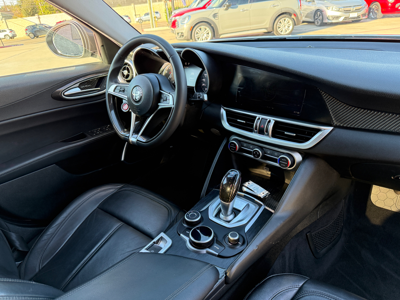 Photo 12 of 2019 Alfa Romeo Giulia (952) Giulia for sale in Houston, TX