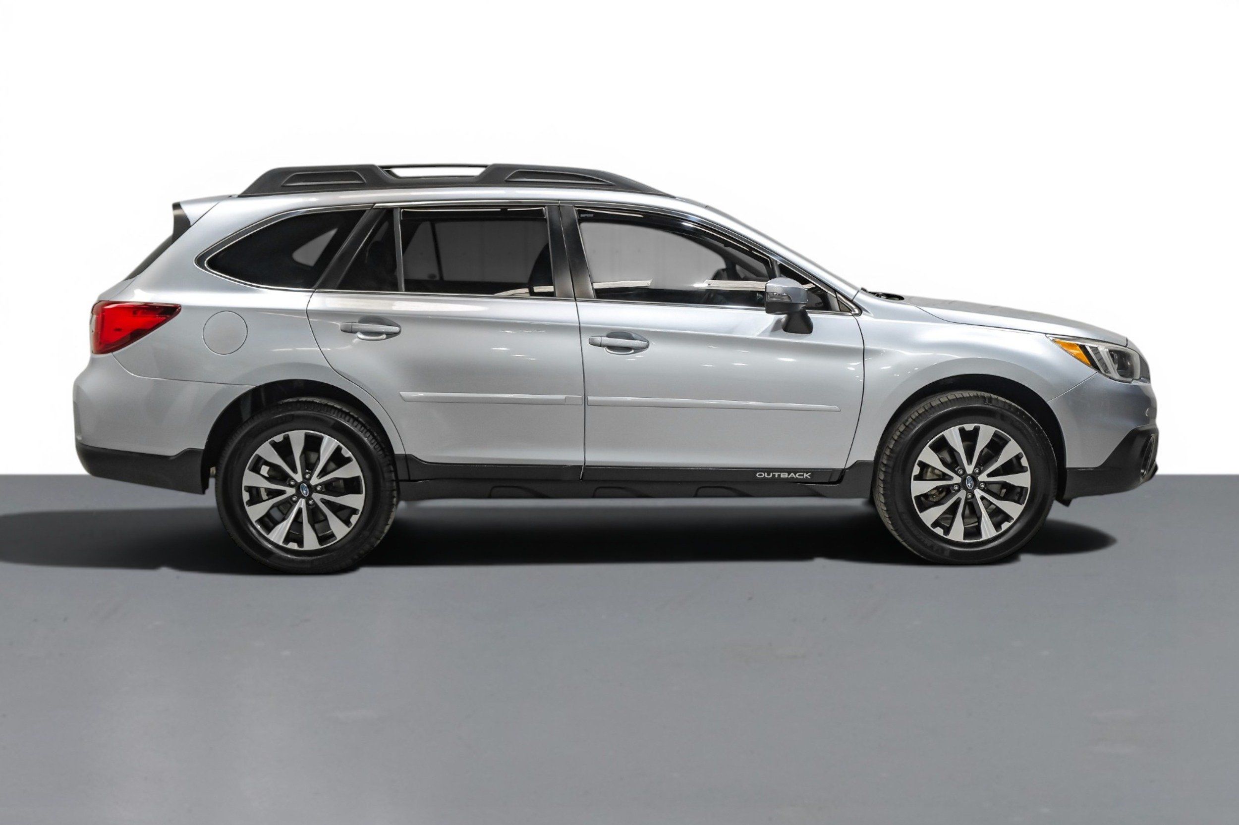Photo 9 of 2017 Subaru Outback Limited for sale in Katy, TX
