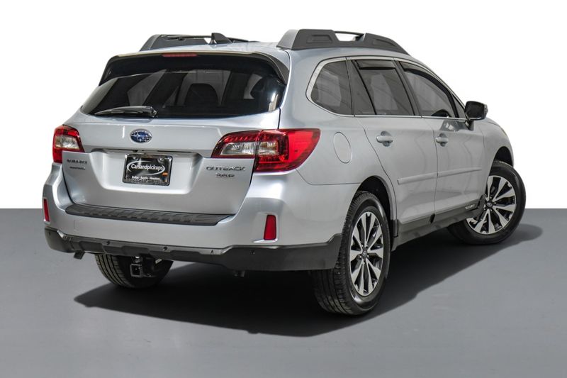 Photo 12 of 2017 Subaru Outback Limited for sale in Katy, TX