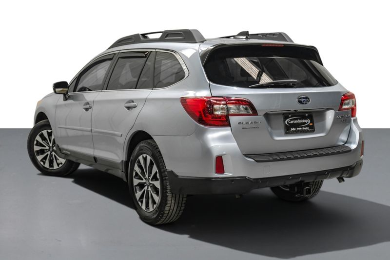 Photo 16 of 2017 Subaru Outback Limited for sale in Katy, TX