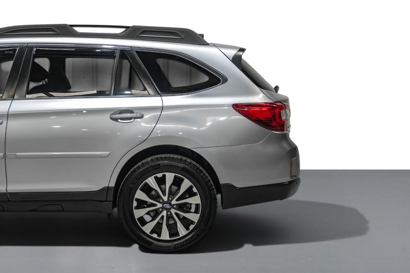 Photo 22 of 2017 Subaru Outback Limited for sale in Katy, TX