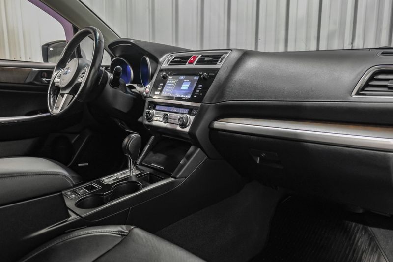 Photo 24 of 2017 Subaru Outback Limited for sale in Katy, TX